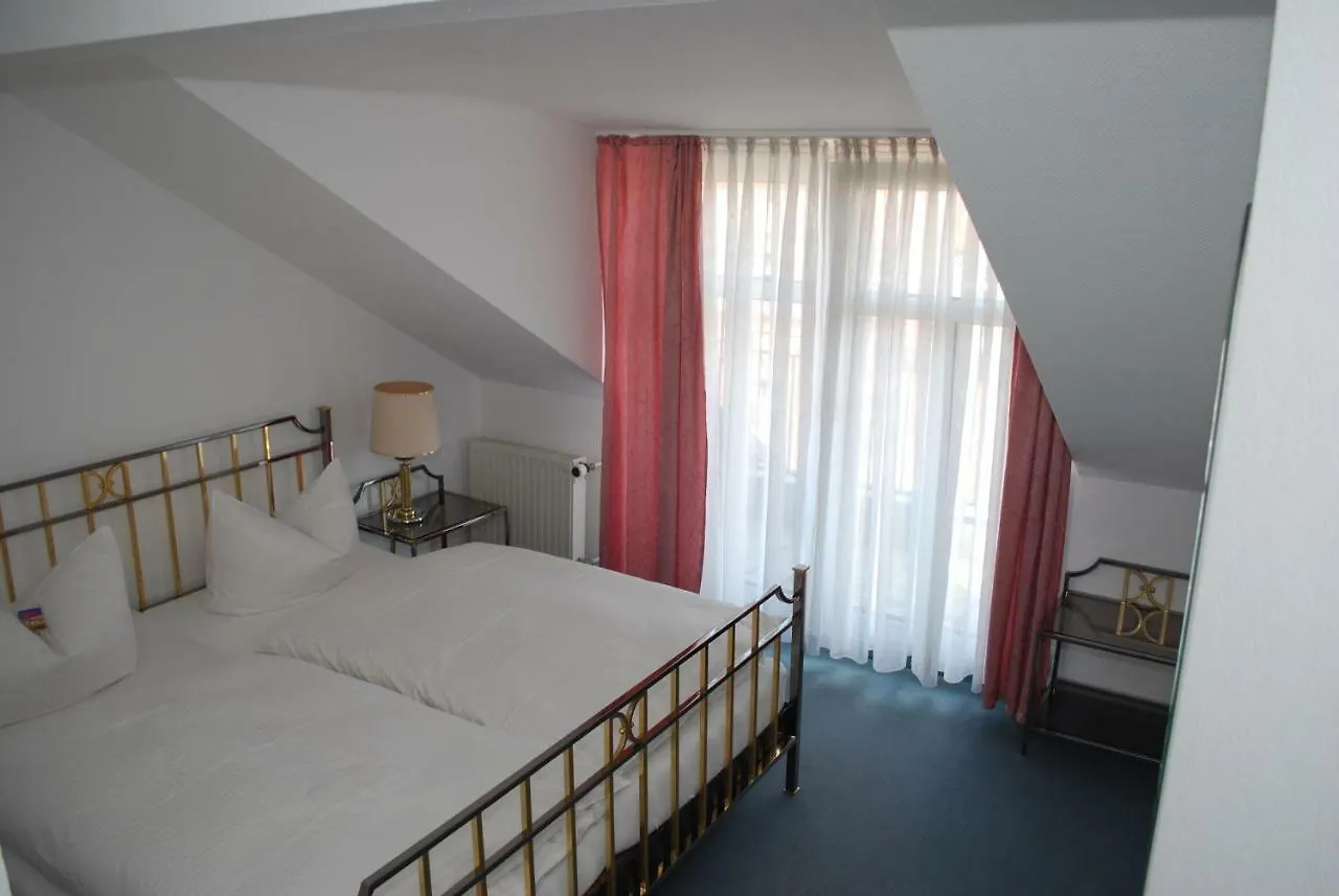 ***  Hotel Windsor Дрезден Германия